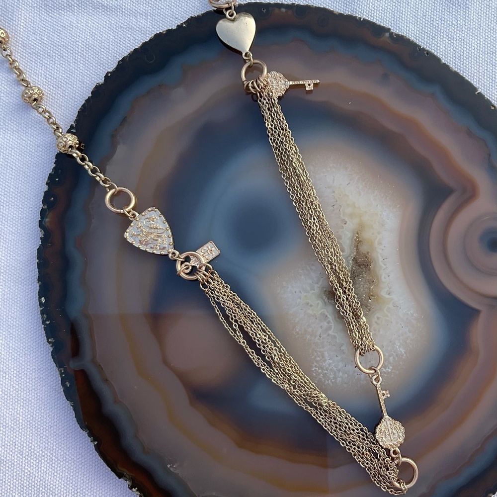NWT cookie Lee long gold necklace heart keys red crystal crown